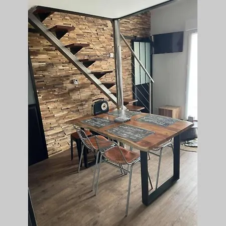 Superbe Renove Avec Acces Direct *