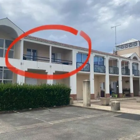 Apartment Superbe Renove Avec Acces Direct